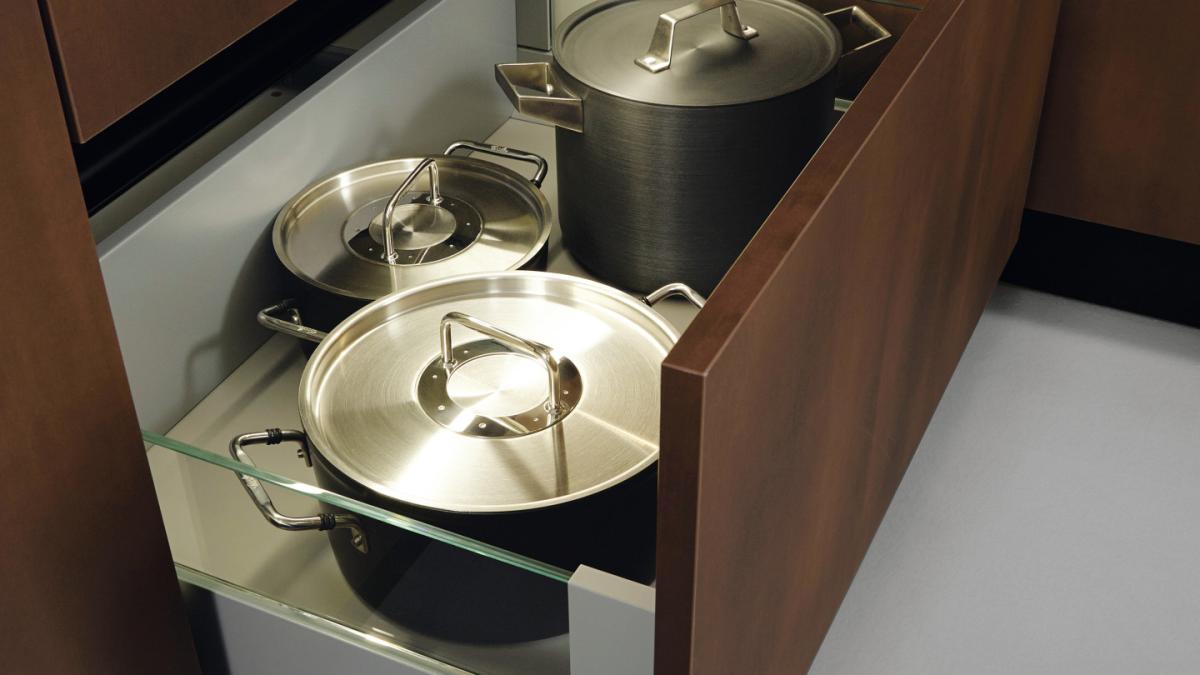 Meuble de rangement couleur bronze