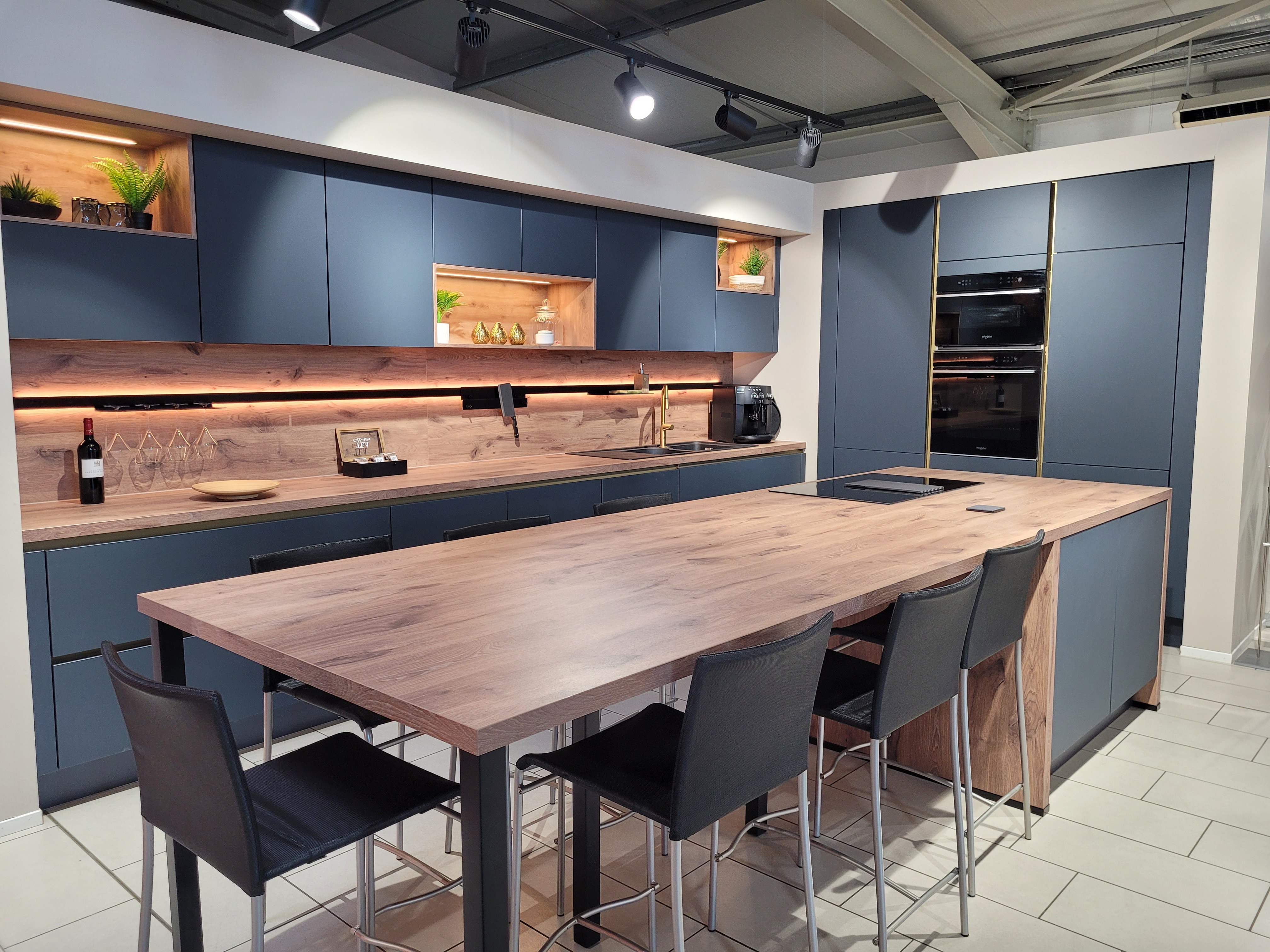 store/castres/destocking/expo-bar-2-.jpg