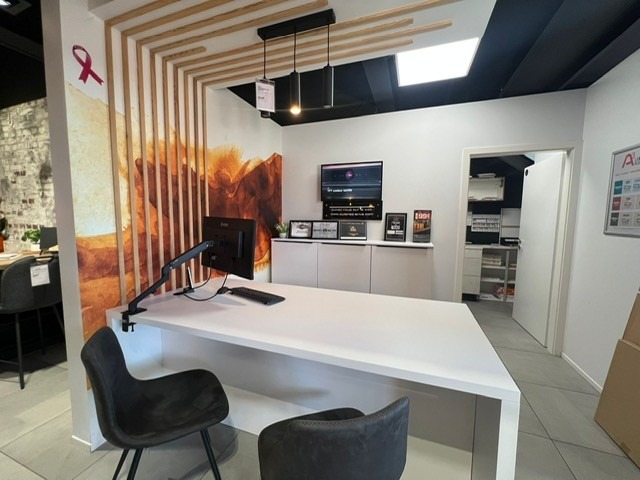 BUREAU avec 2 coulissants de chaque côté