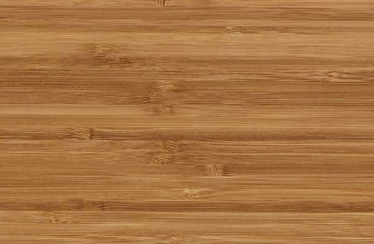 <p><strong>Plan de travail en bois massif :</strong></p><p>Matériau noble et vivant, il existe dans différentes essences de bois. Il peut être composé de morceaux assemblés.</p><p><br></p><p>Il apporte un charme authentique à votre cuisine, mais en contrepartie, il doit s’entretenir régulièrement par ponçage et traitement à l’huile de lin.</p>